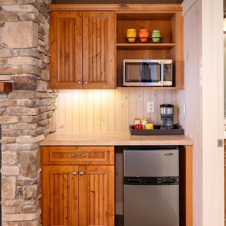 Larsmont Cottages トゥーハーバーズ エクステリア 写真