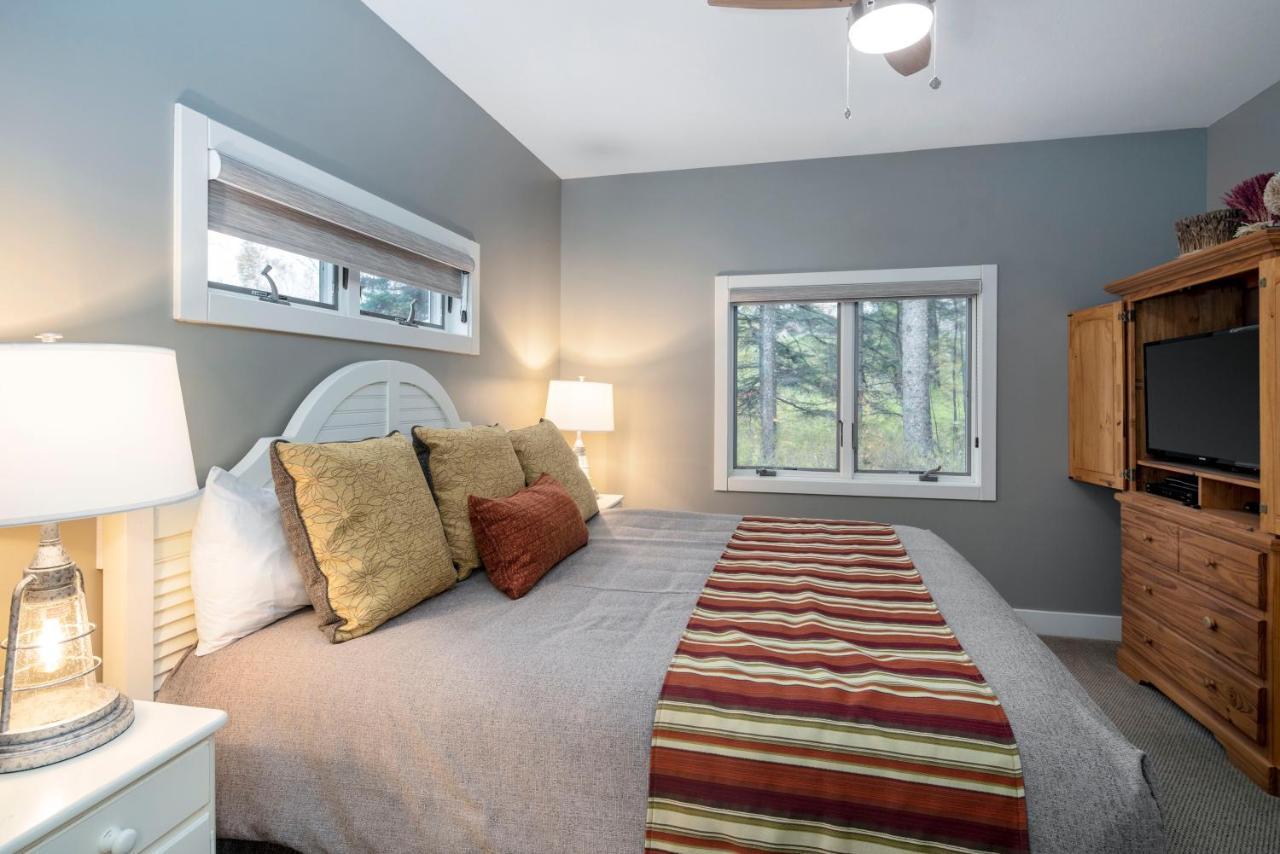 Larsmont Cottages トゥーハーバーズ エクステリア 写真