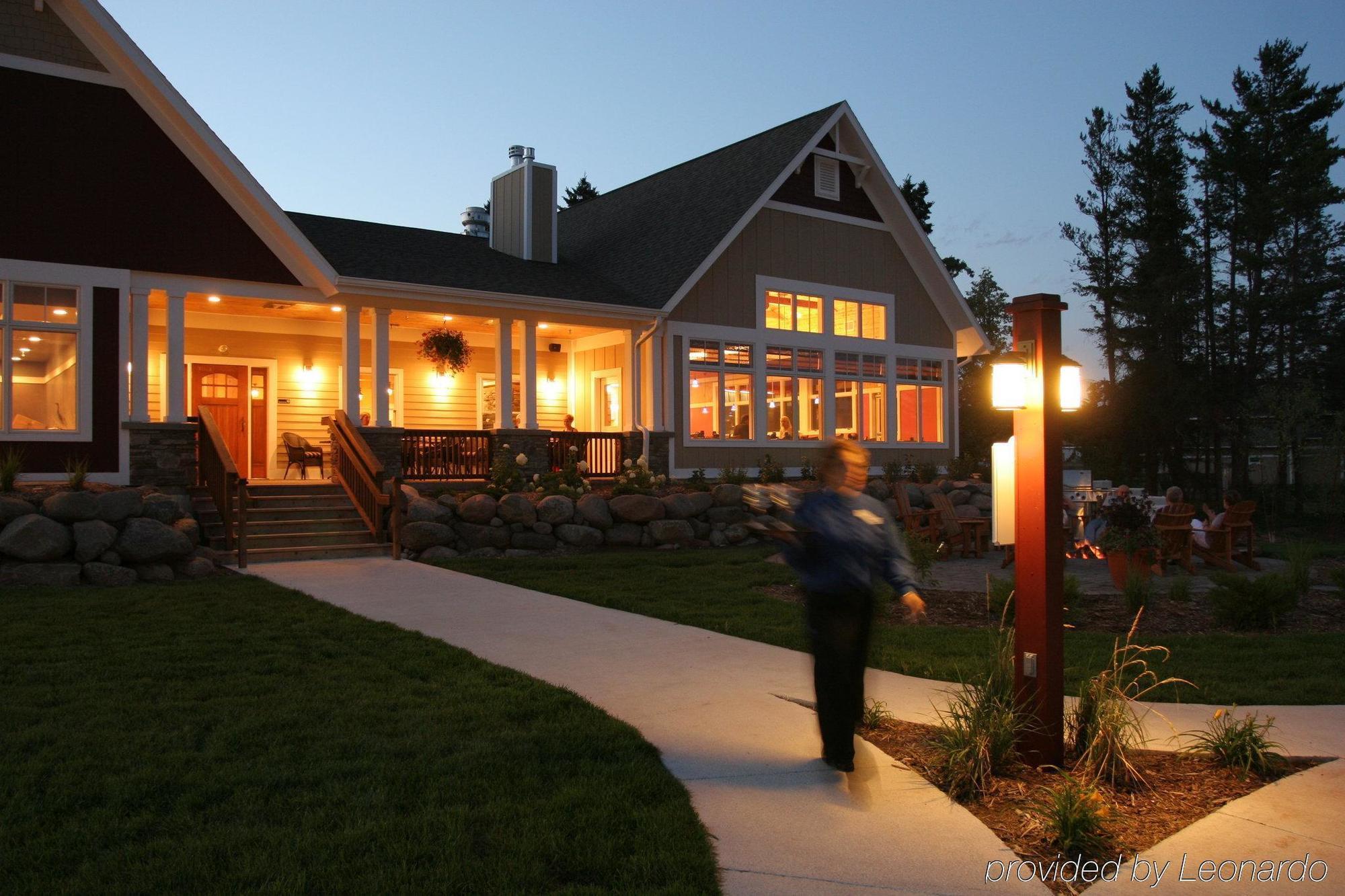 Larsmont Cottages トゥーハーバーズ エクステリア 写真